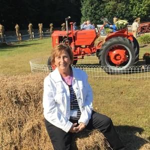 Meet your Posher, Charlene